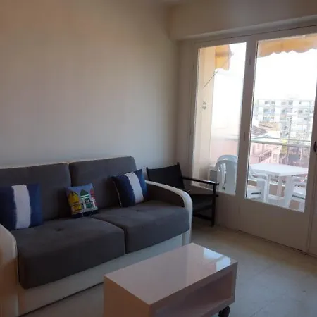 Sleeps 6 Air Con Wifi * Cannes
