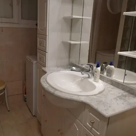 Sleeps 6 Air Con Wifi * Cannes