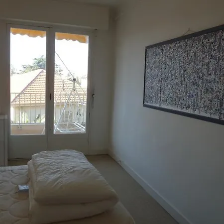 Sleeps 6 Air Con Wifi Appartamento